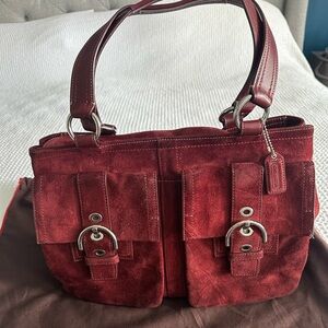 Awesome Handbag, Perfect for Fall and Winter
